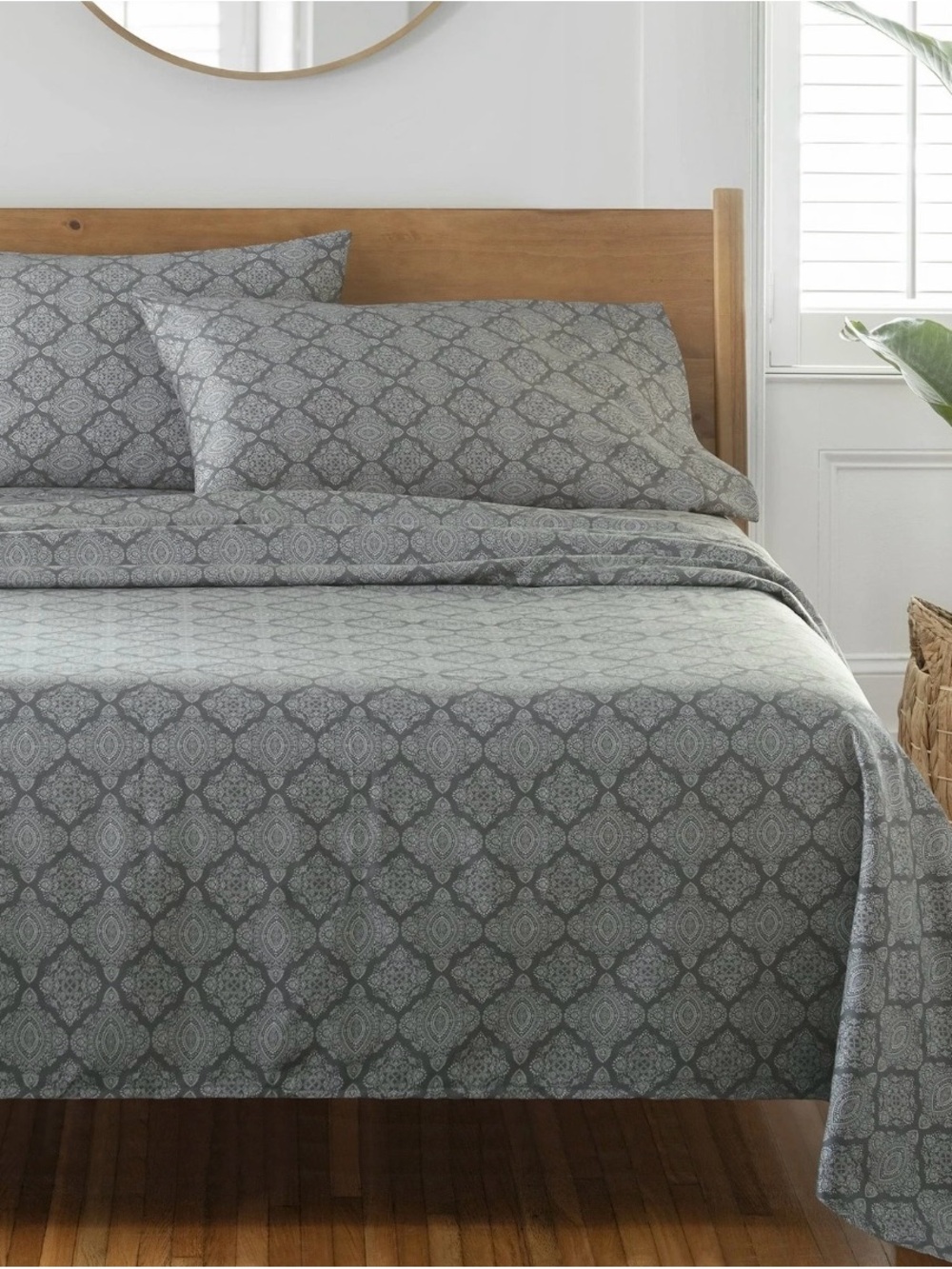 4pc Better Homes And Gardens Gray Geometric 100% cotton sheets
